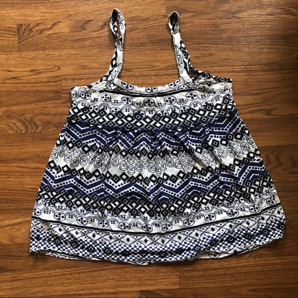 Tikirani Patterned Tank Top - Picture 2 of 3